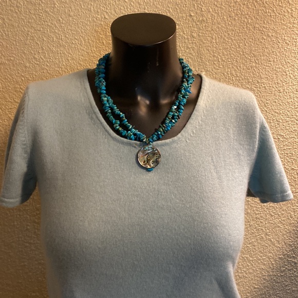 Dd Collection Pretty Cashmere Blue Short Sleeve Sweater - Picture 2 of 11